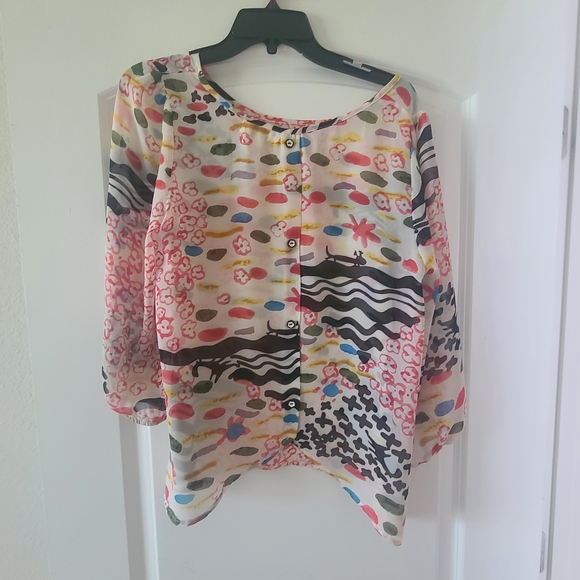 Source Unknown Tops - Source Unknown Pink & Multicolor Abstract Print Button-Down Top